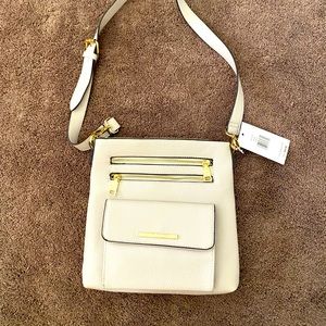 Steve Madden NWT cream and gold crossbody